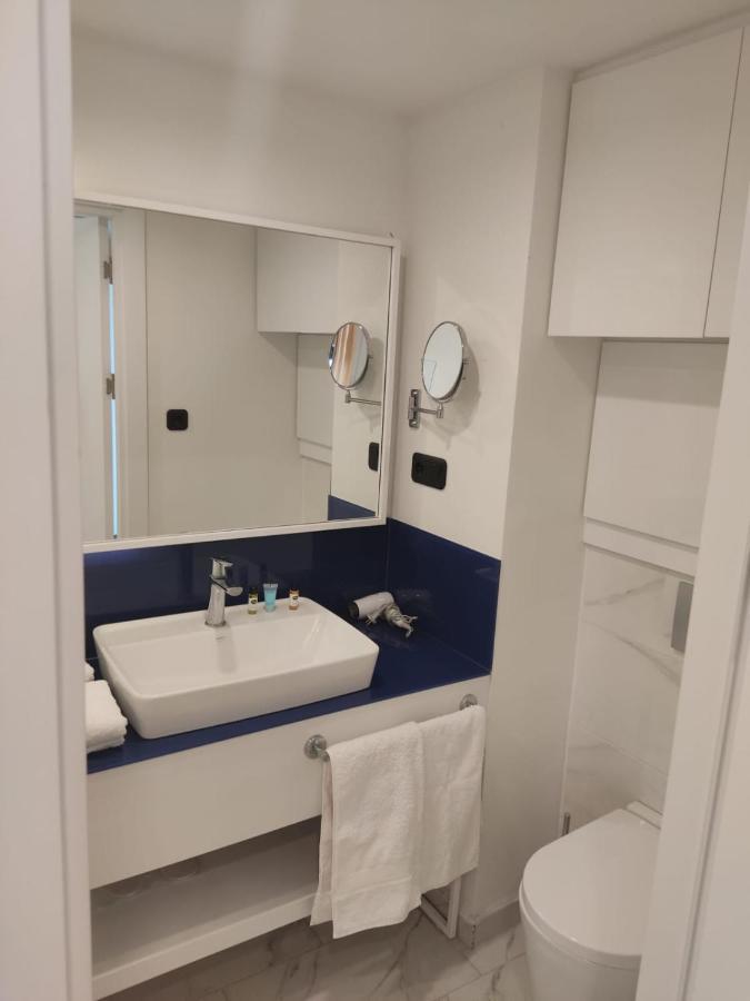 Orbi Twin Tower Apartement Batumi Eksteriør billede