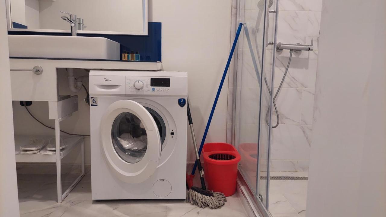 Orbi Twin Tower Apartement Batumi Eksteriør billede
